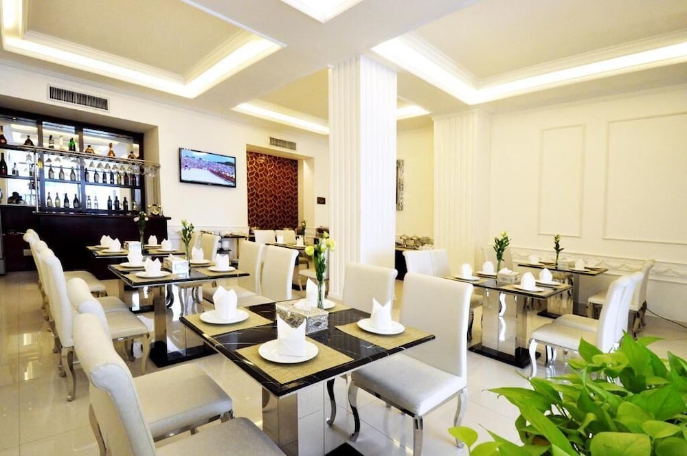 A25 Hotel - 255 Le Thanh Ton 39/51