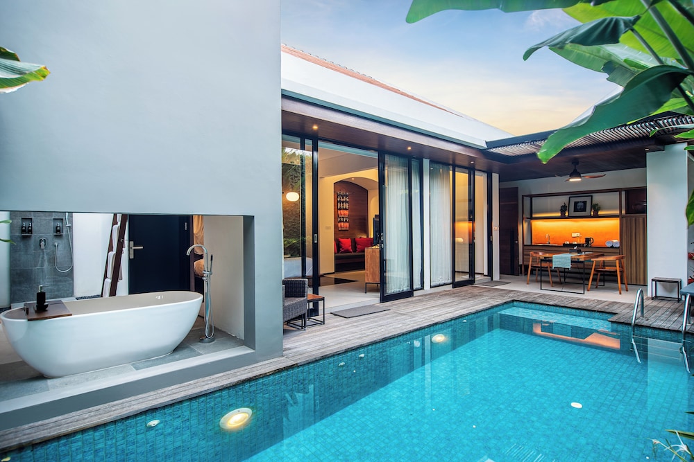 Abia Villa Legian 26/48