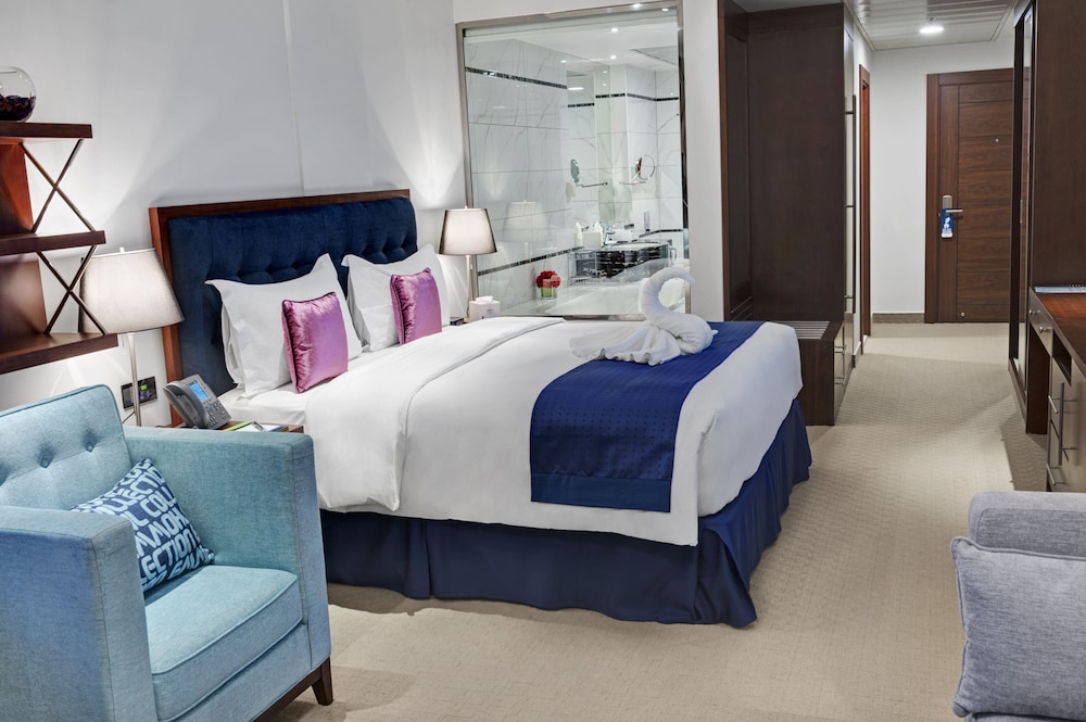 فندق قرية الريم(Al Reem Village Hotel) 19/51