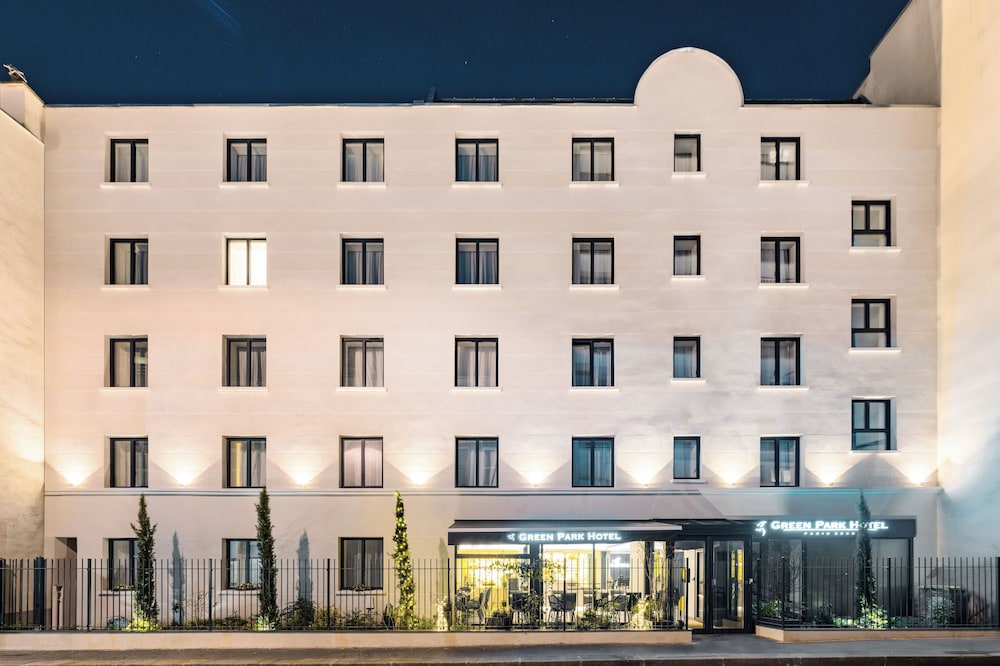 Green Park Hotel Paris in PARIS