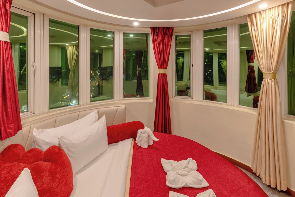 Tower, Suite, King Bed، Patliputra Continental Hotel 6/10