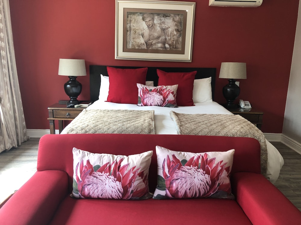 314 on Clark Guest House 23/76