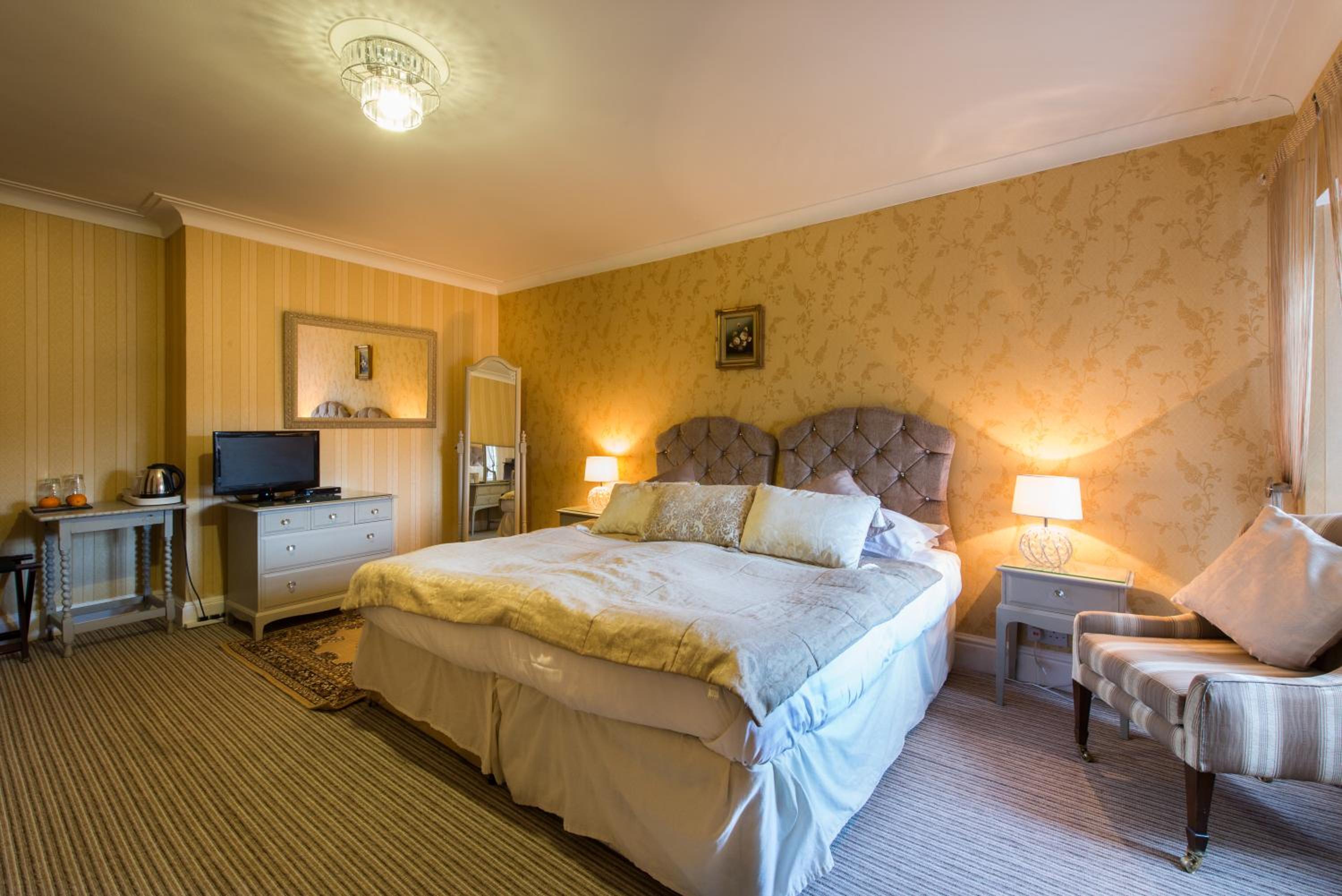 Maenan Abbey Hotel 11/44