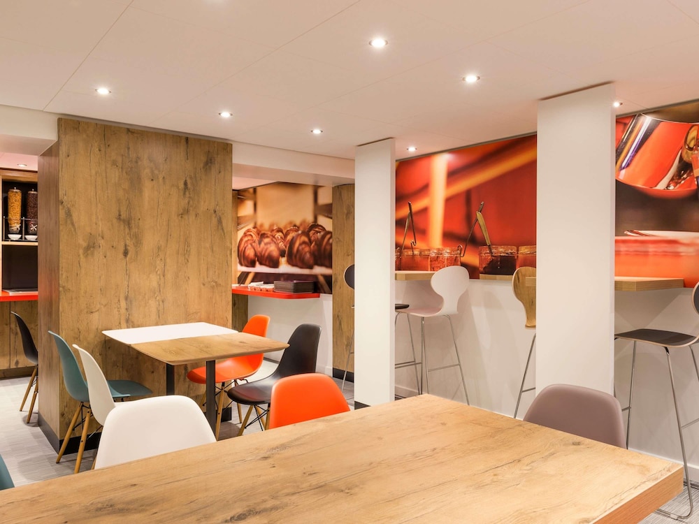 Ibis Paris Pere Lachaise 34/46