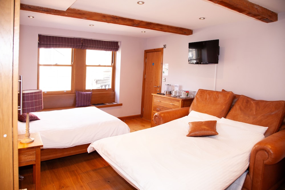 The Rooms at the Nook 5/45