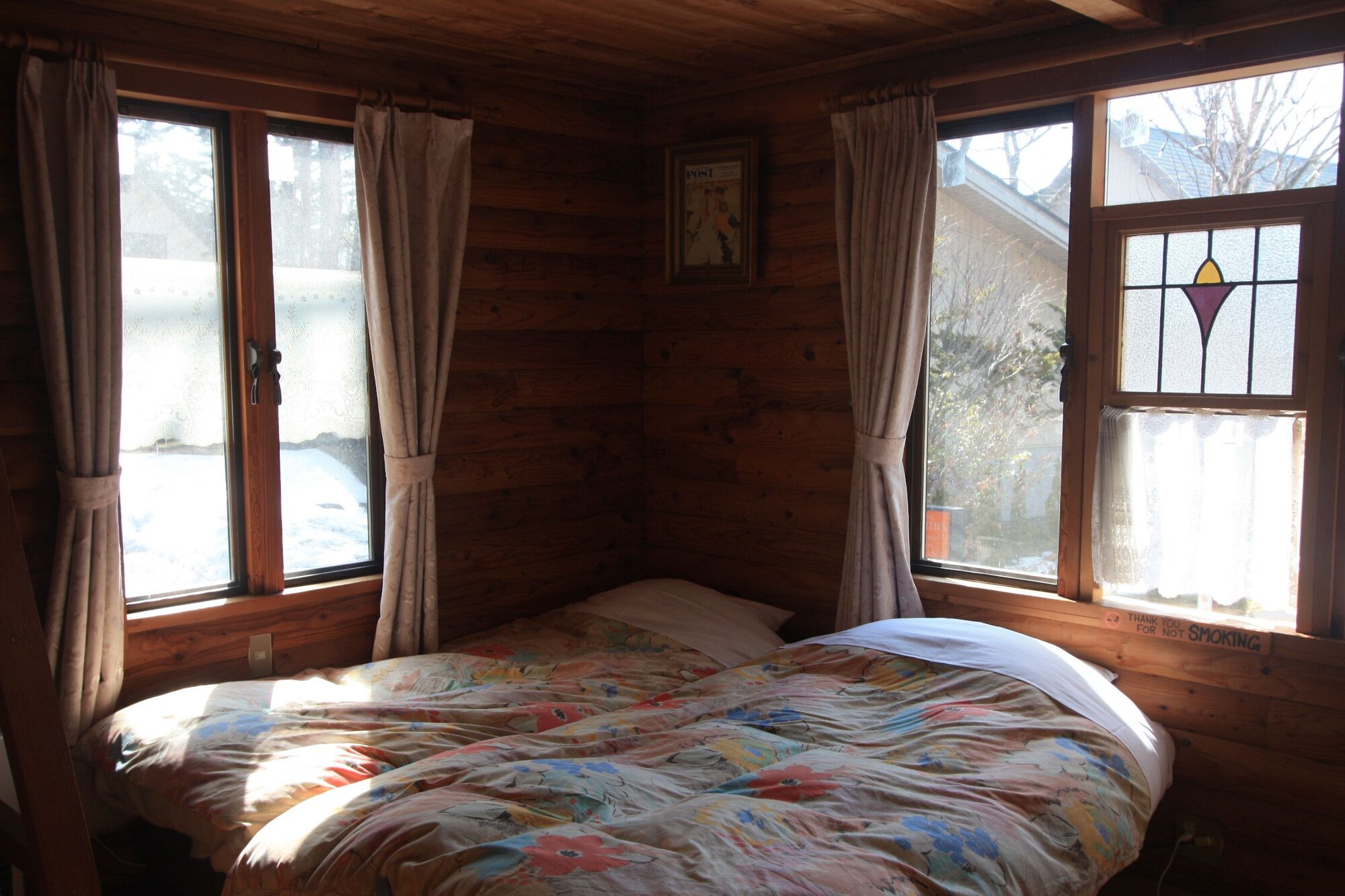 COTTAGE, KITCHENETTE