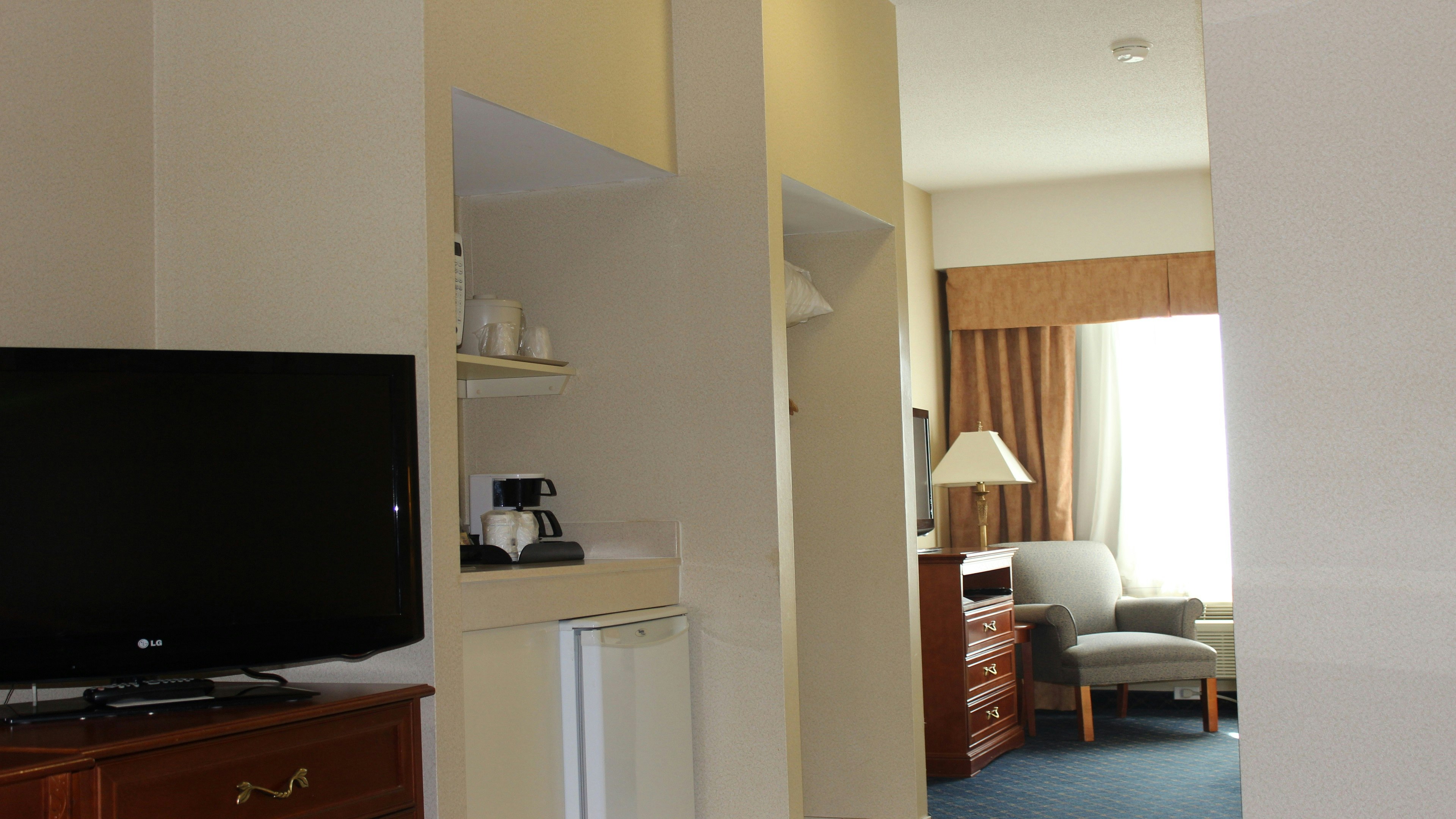 Holiday Inn Express Barrie 51/75