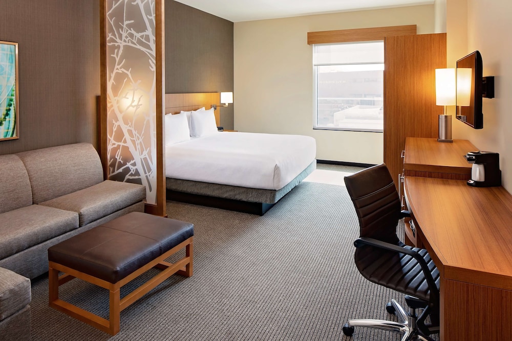 Hyatt Place Glendale/Los Angeles 10/55