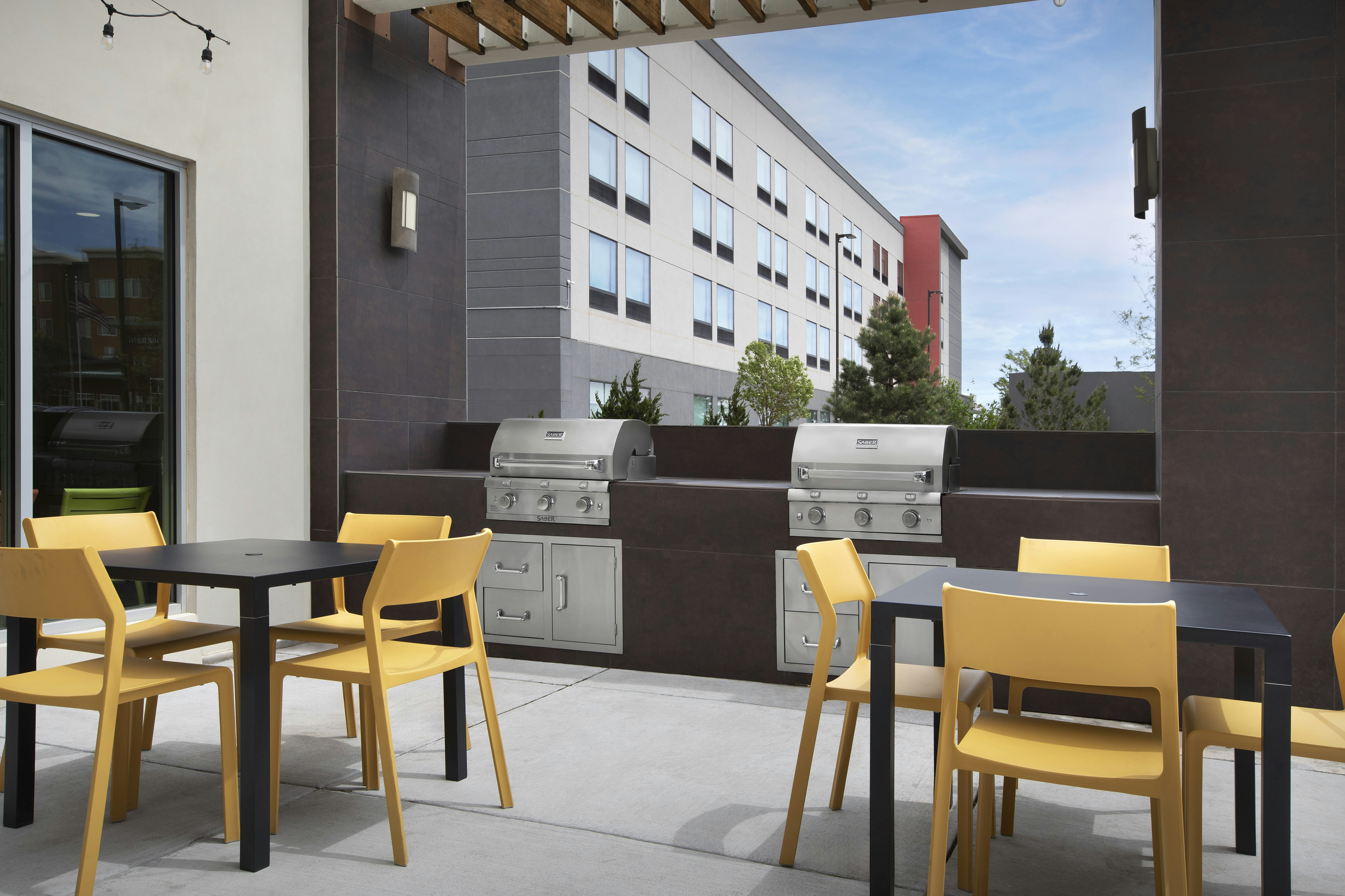 Home2 Suites By Hilton Denver International Airport 12/19