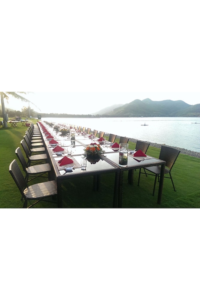 Diamond Bay Golf & Villas 33/41
