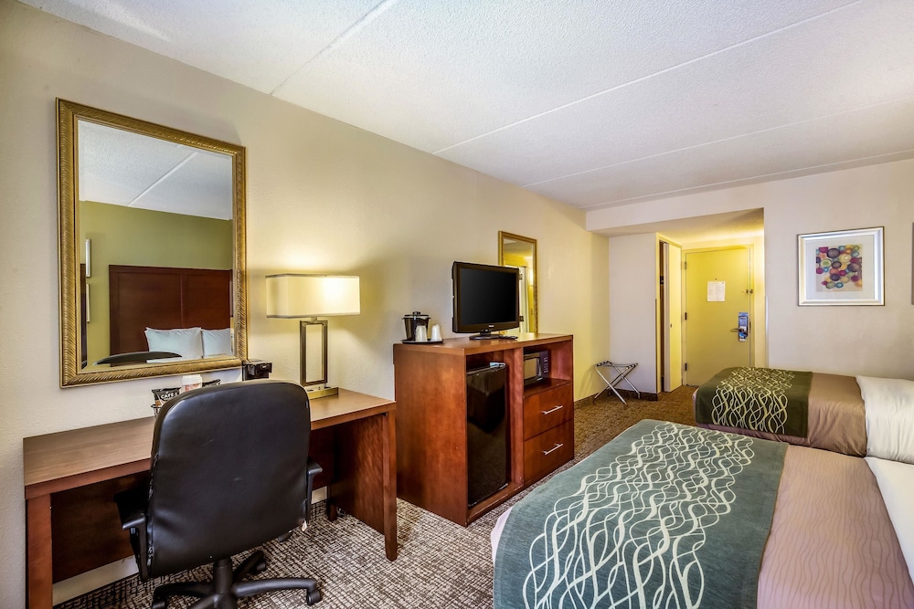 Comfort Inn Newport News VA 16/30