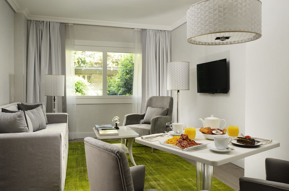Ponte Vecchio Suites & Spa 43/49