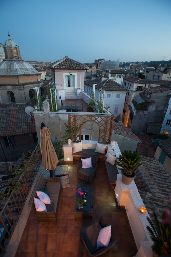 Relais Arco Della Pace 44/64