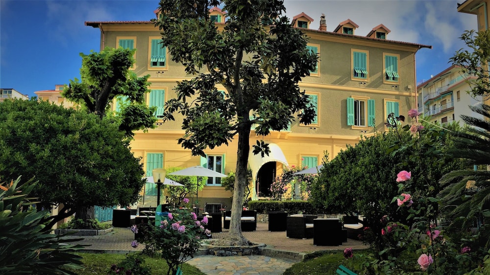 Hotel Villa Sophia 24/24