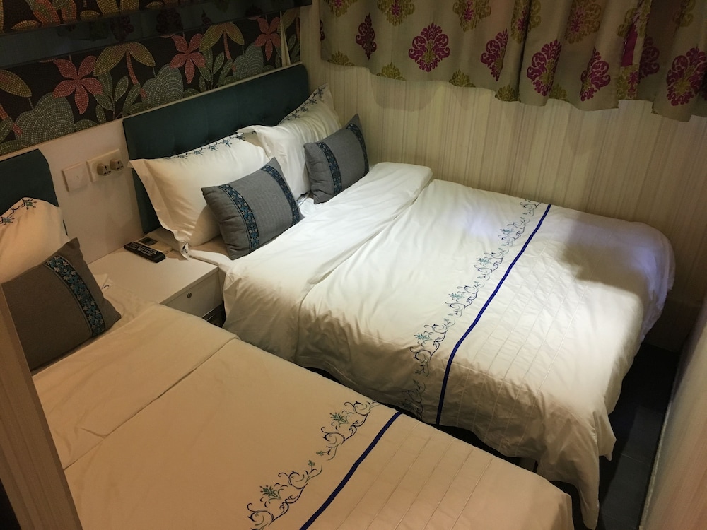 Seasons Hotel - Tsim Sha Tsui 37/57
