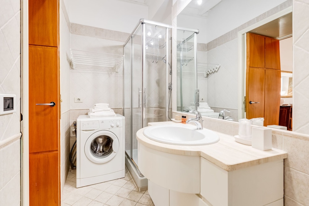 Historical Apartment near Spanish Steps 19/19