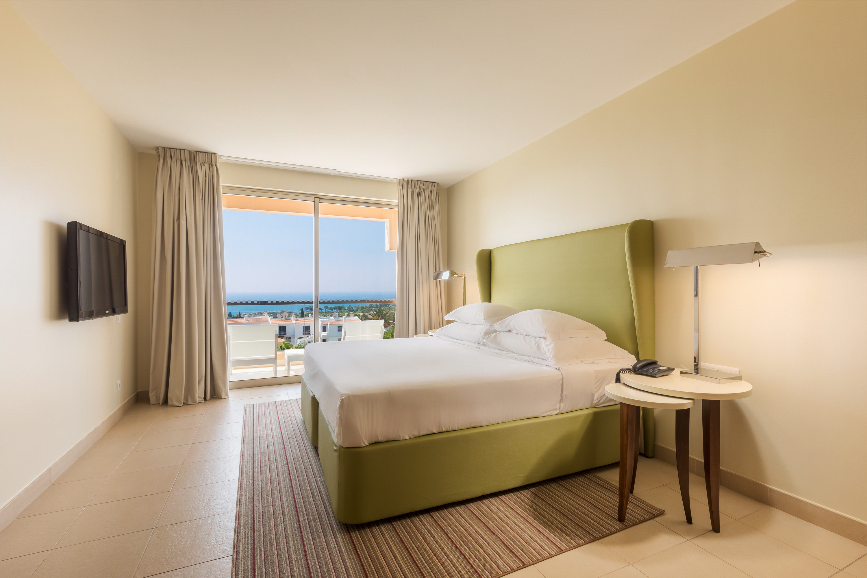 2 Bedrooms, Suite, Sea View