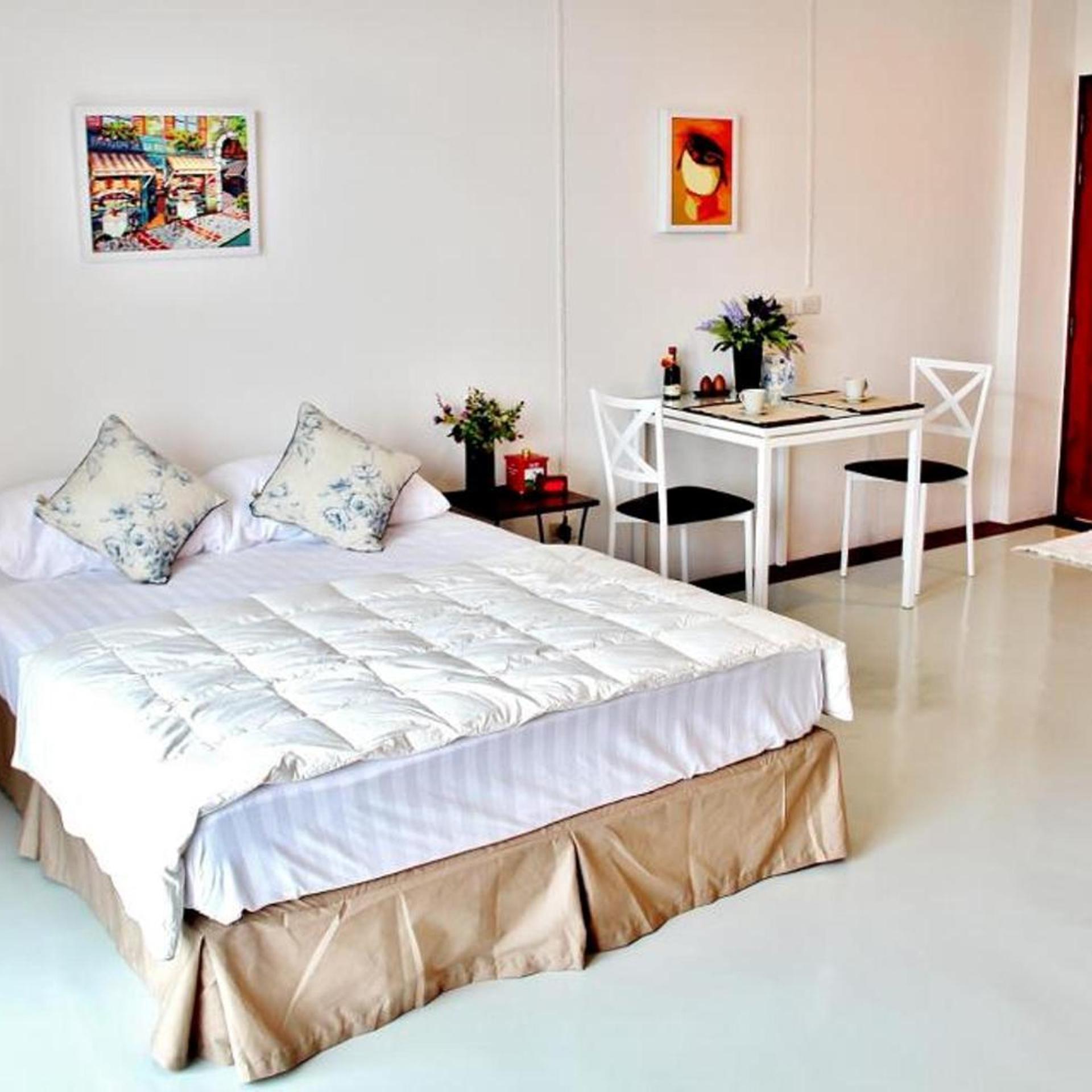 Deluxe, Double Bed