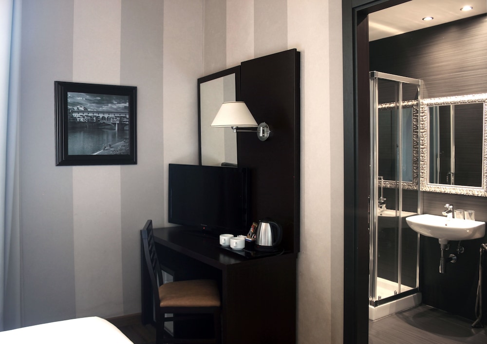 C Hotels Club 33/33