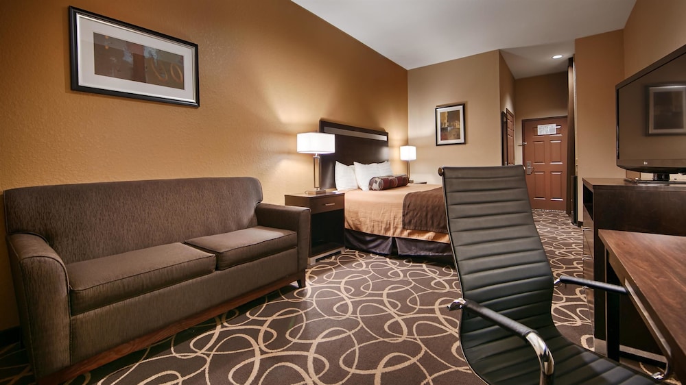Best Western Plus Kenedy Inn 19/29