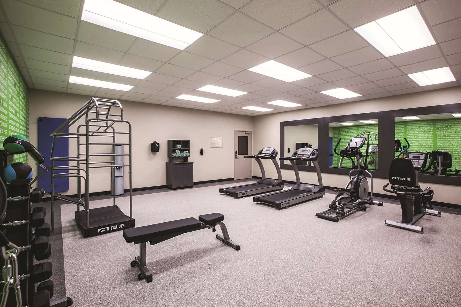 La Quinta Inn Ste By Wyndham Dallas Ne Arboretum 11/17