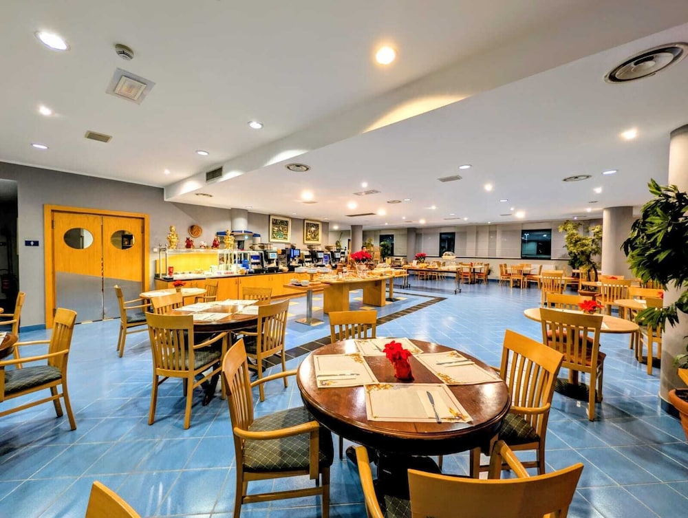 Hotel Express Aosta East 28/49