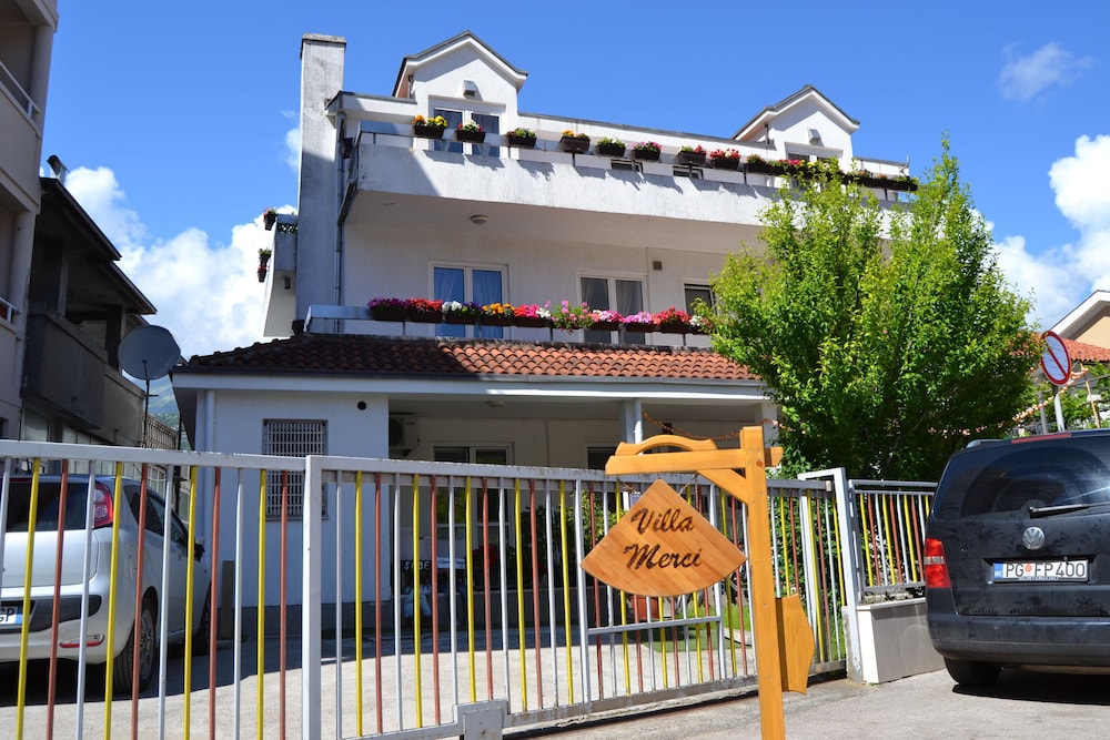 Villa Merci Budva 3/50