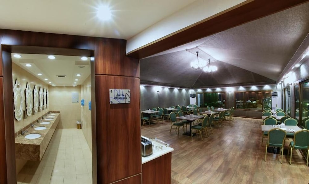 فندق لي لي النخيل(Palms Lily Hotel Suites) 10/33