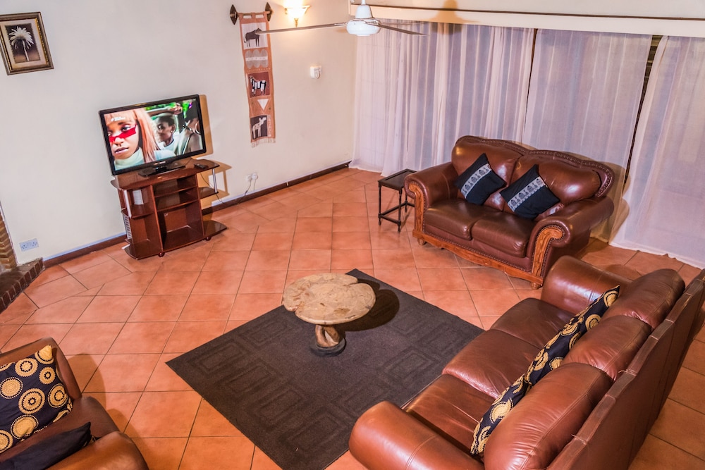 Annies Lodge Lilongwe Area 10 9/26