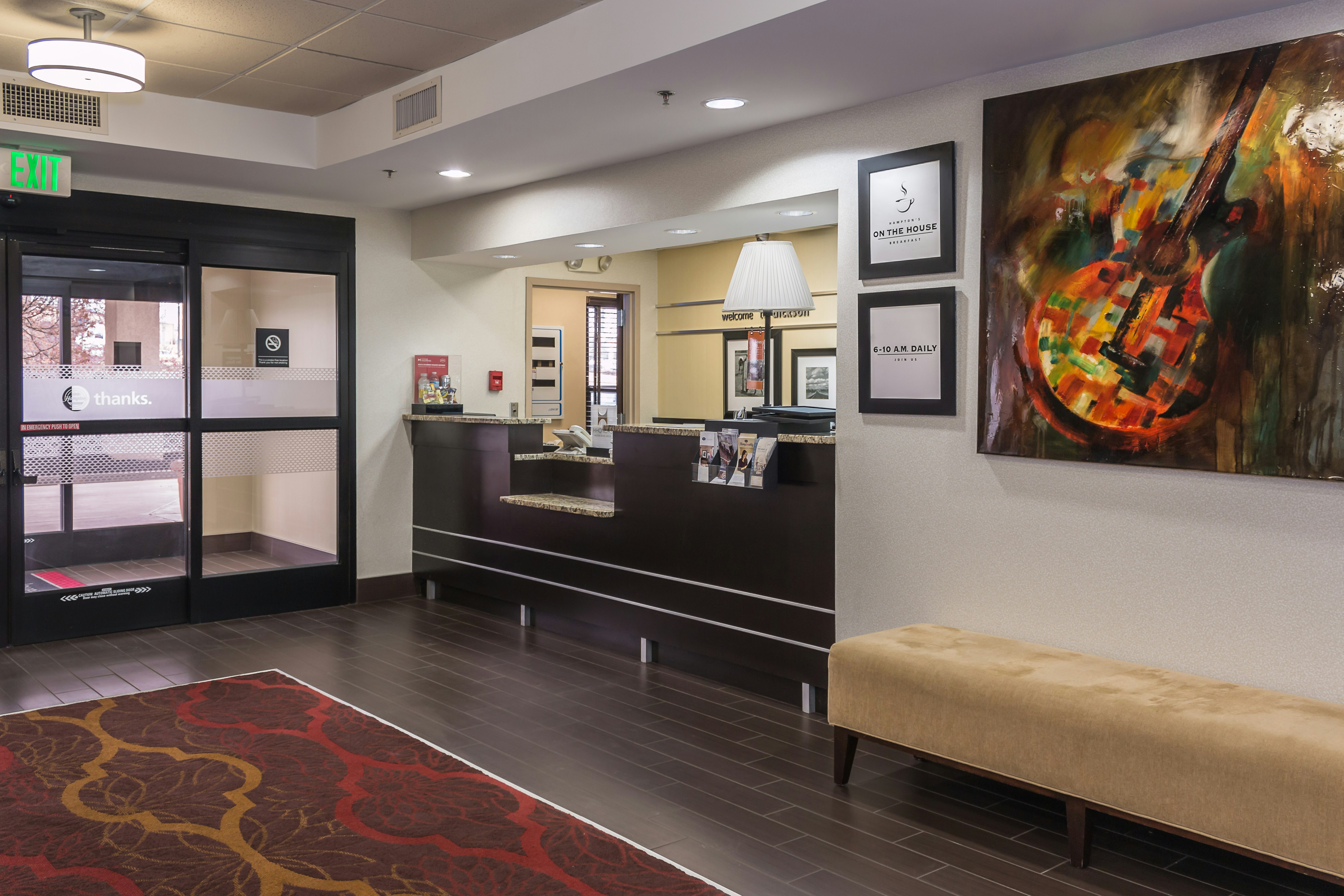 Hampton Inn Dickson 5/33