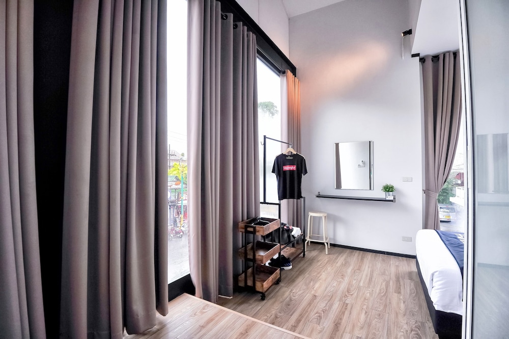 Glur Phuket Patong Beach 28/64