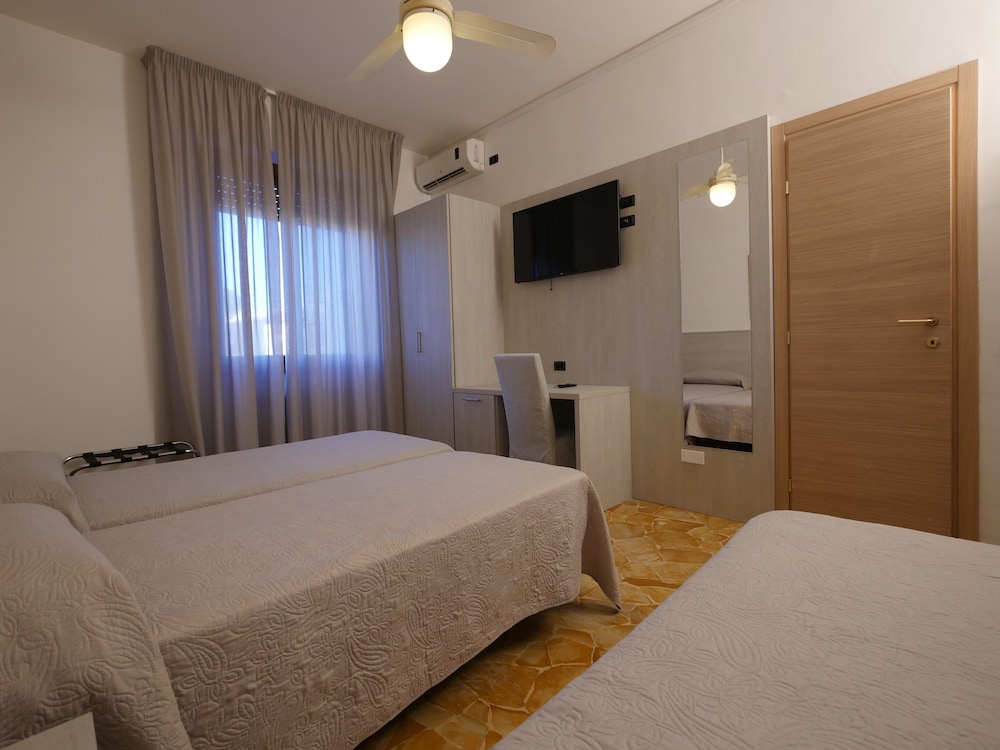 Hotel Careggi 8/28
