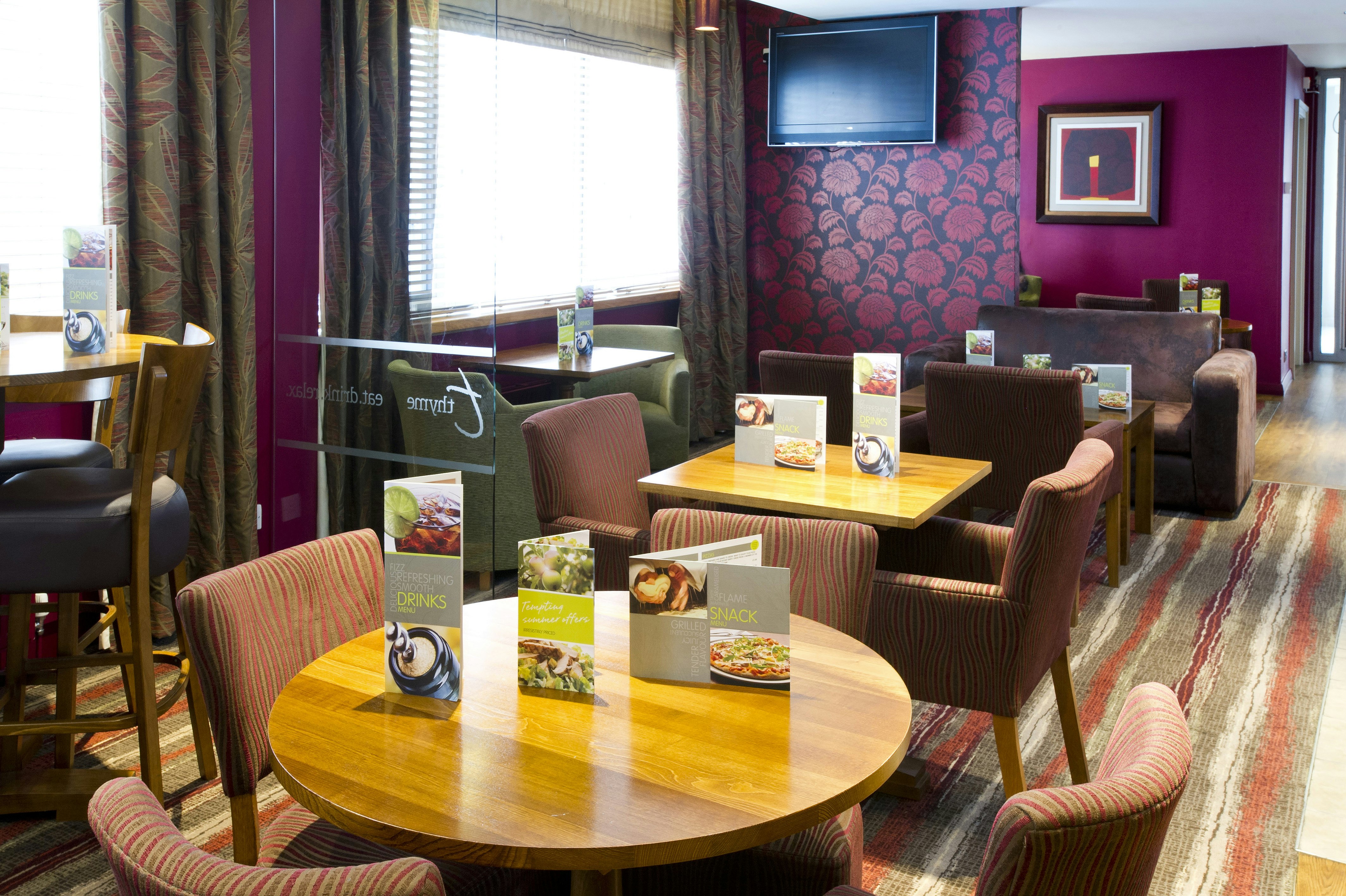 Premier Inn Glasgow City Centre (George Square) Hotel 38/48