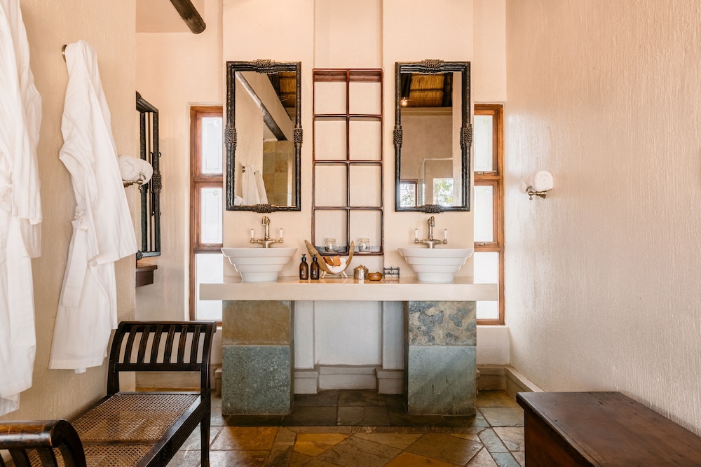 Shumbalala Game Lodge 49/50