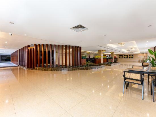 Qiaodu Hotel (Jiangmen Light Rail Station) 14/37