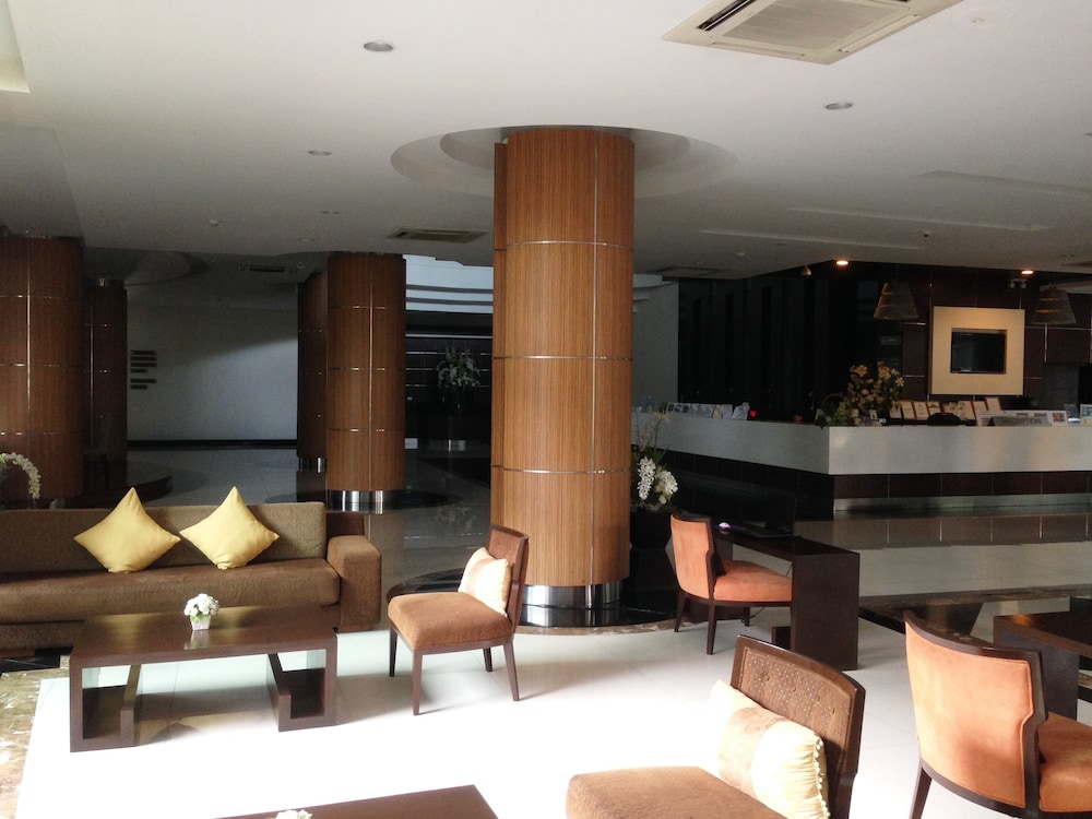 August Suites 55/69