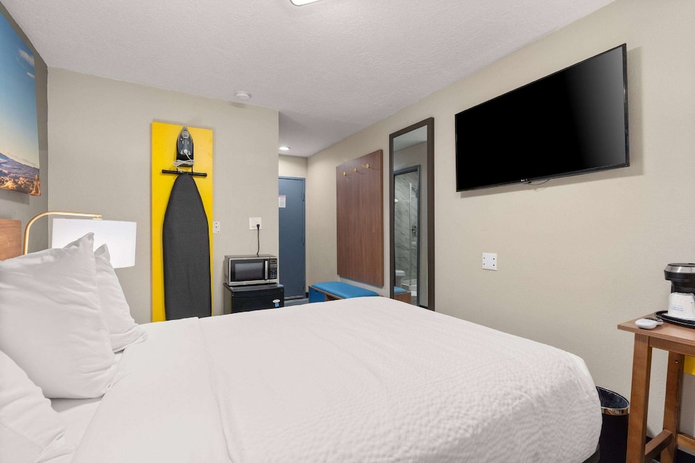 Days Inn by Wyndham Albuquerque I-25 16/50
