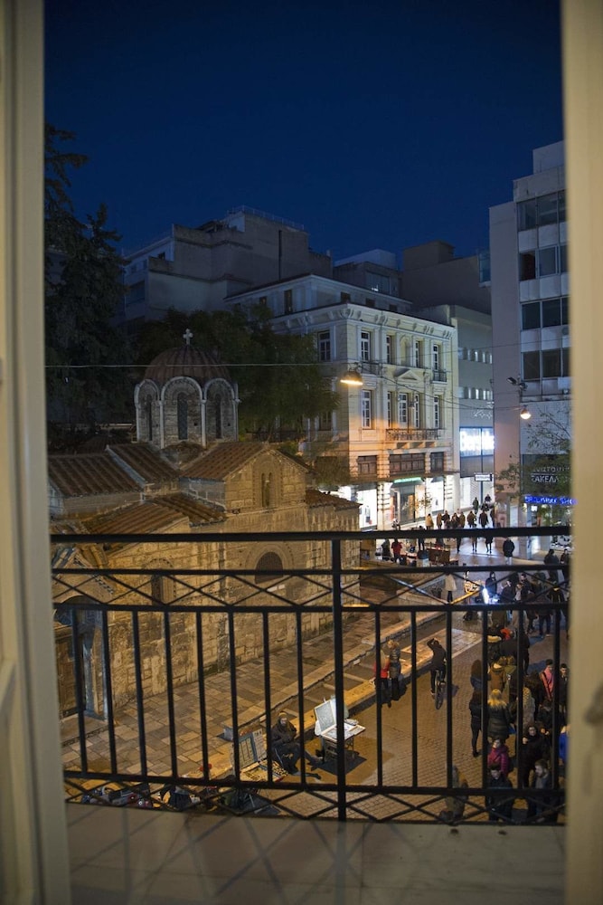 Four Streets Athens 4/48