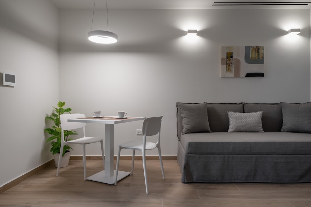 Athens Hill Luxury Apartments 46/64
