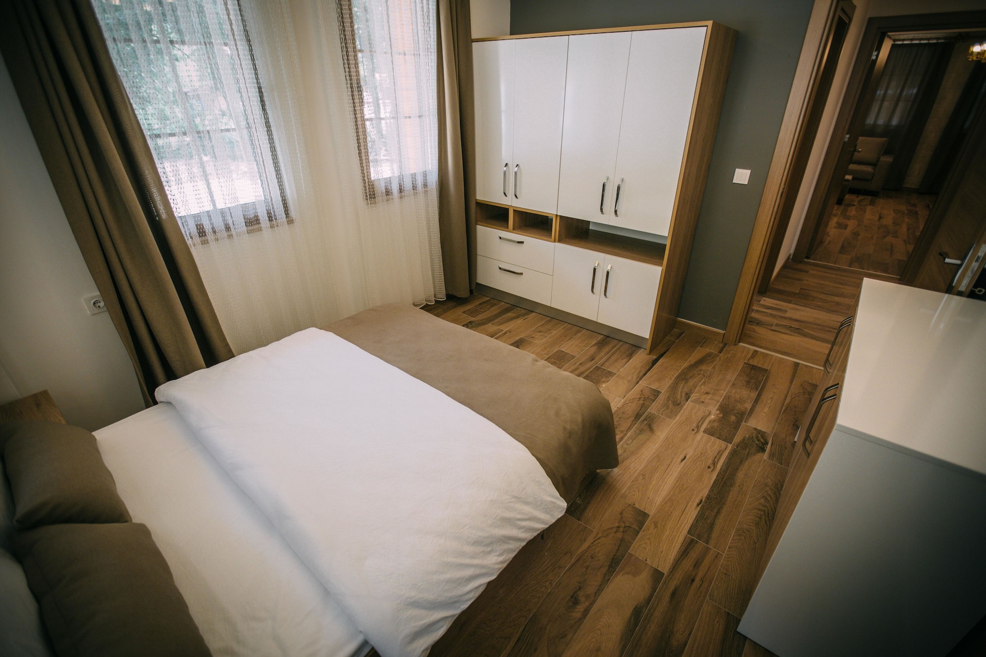 2 BEDROOMS, COMFORT, APARTMENT