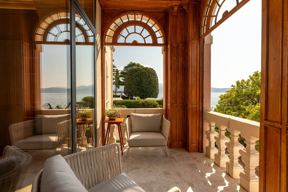 Hotel Monte Baldo and Villa Acquarone 21/49