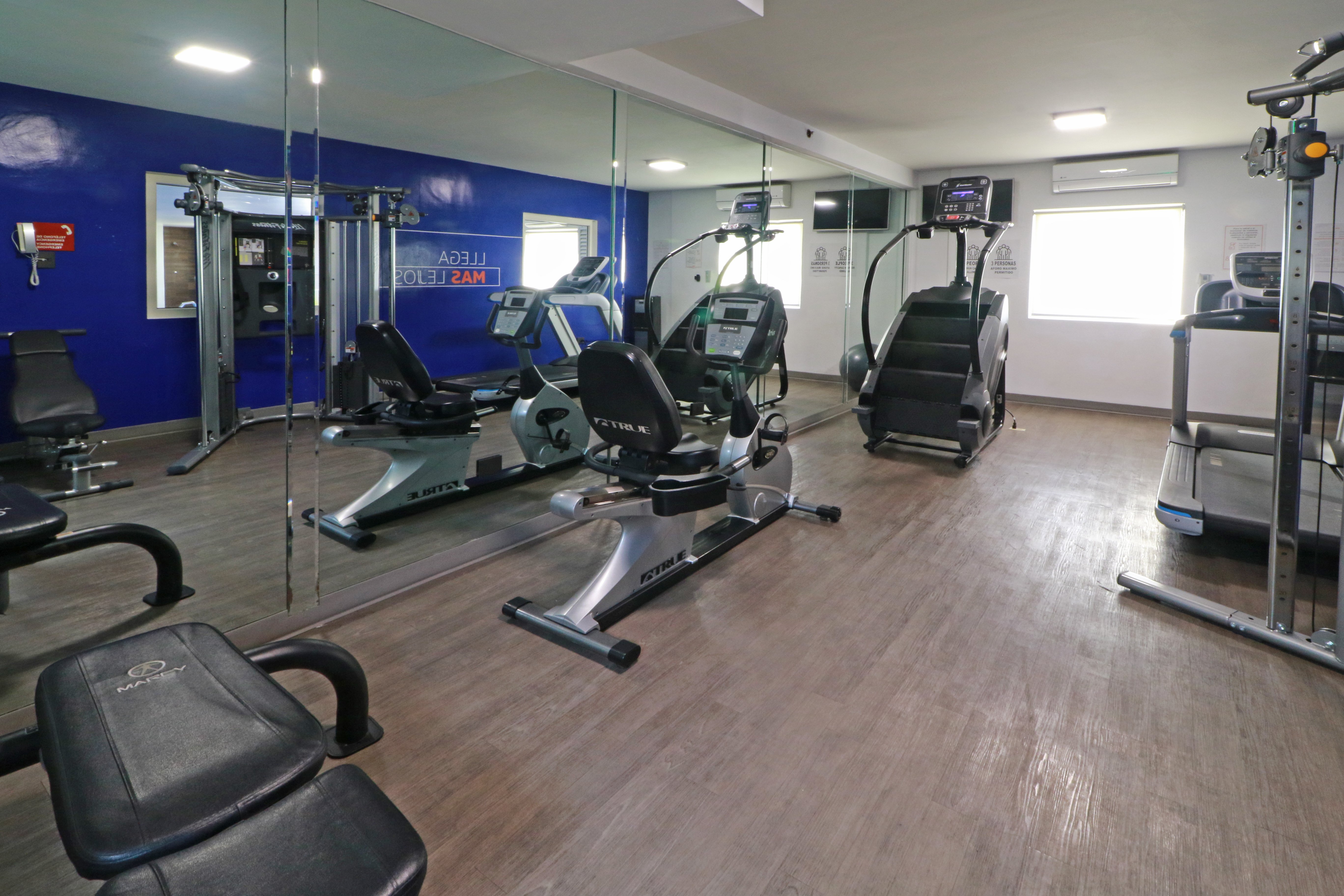 Holiday Inn Express Piedras Negras 37/72