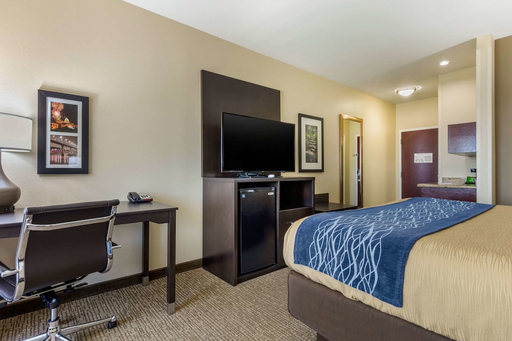Comfort Inn & Suites North Little Rock McCain Mall 7/38