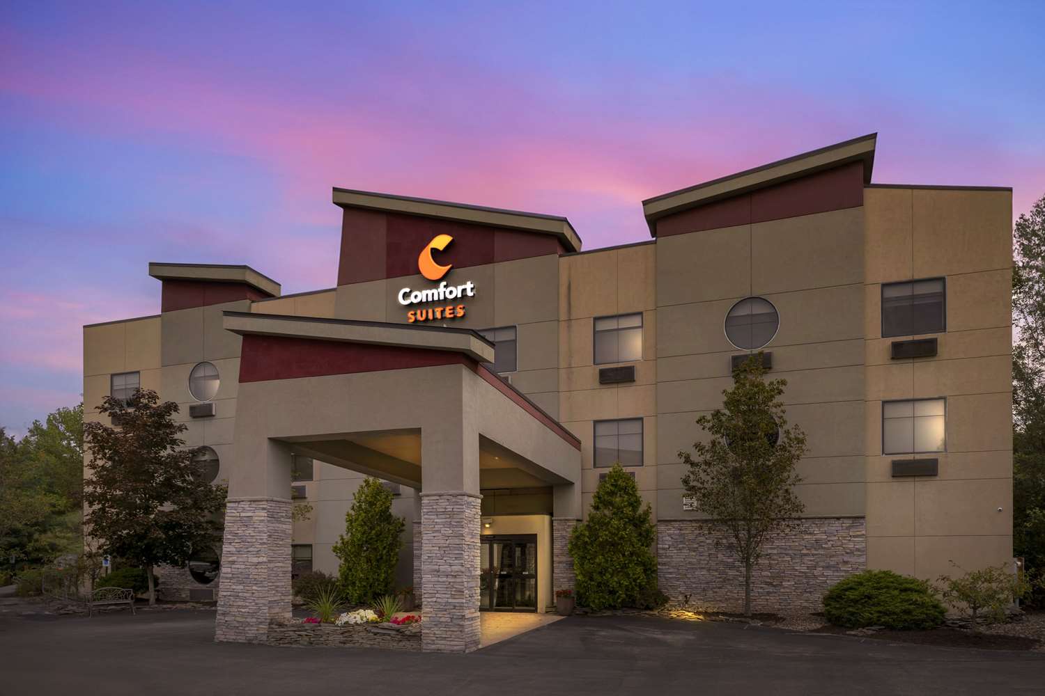 Comfort Suites Monaca, PA 3/37