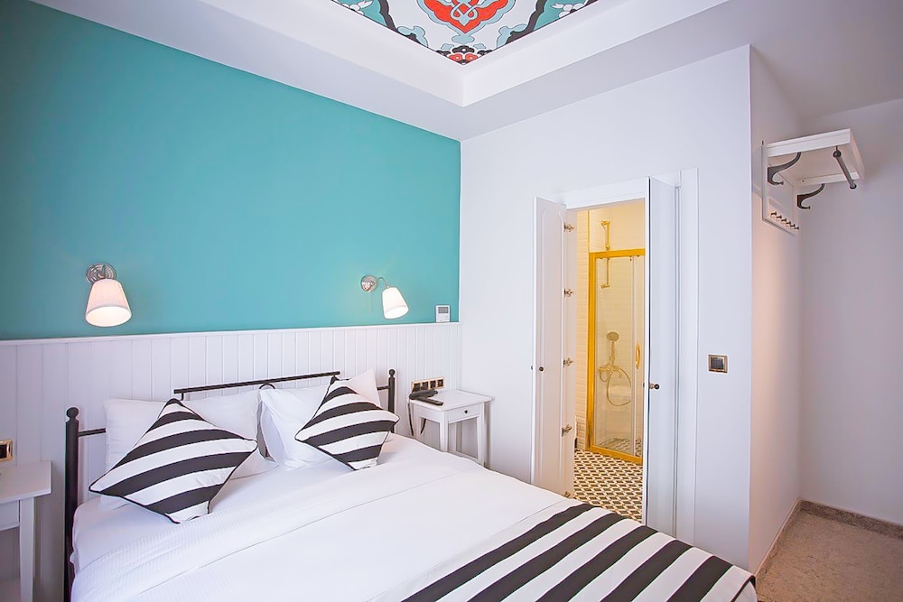 Araf Hotel 8/50
