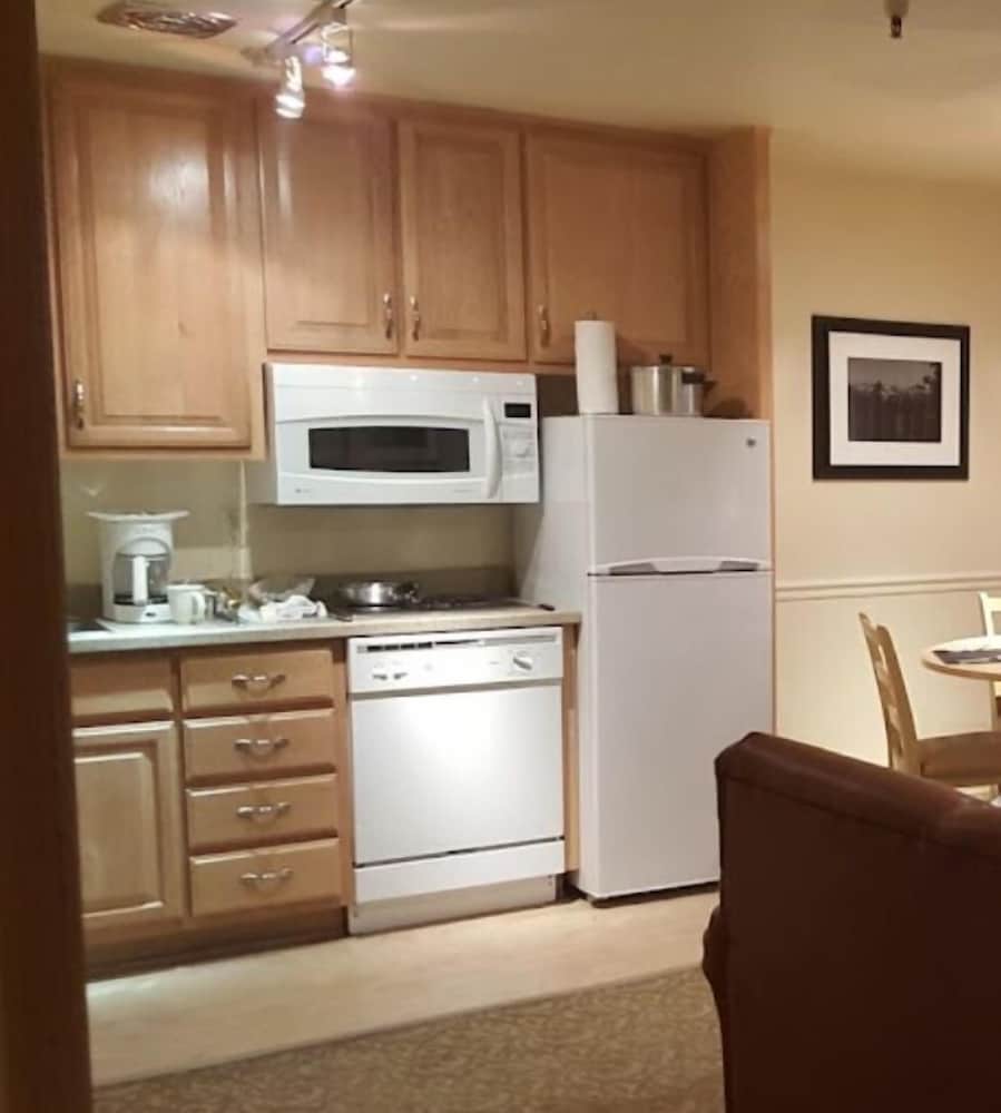 Getaways At the Lodge At Kingsbury Crossing 31/47