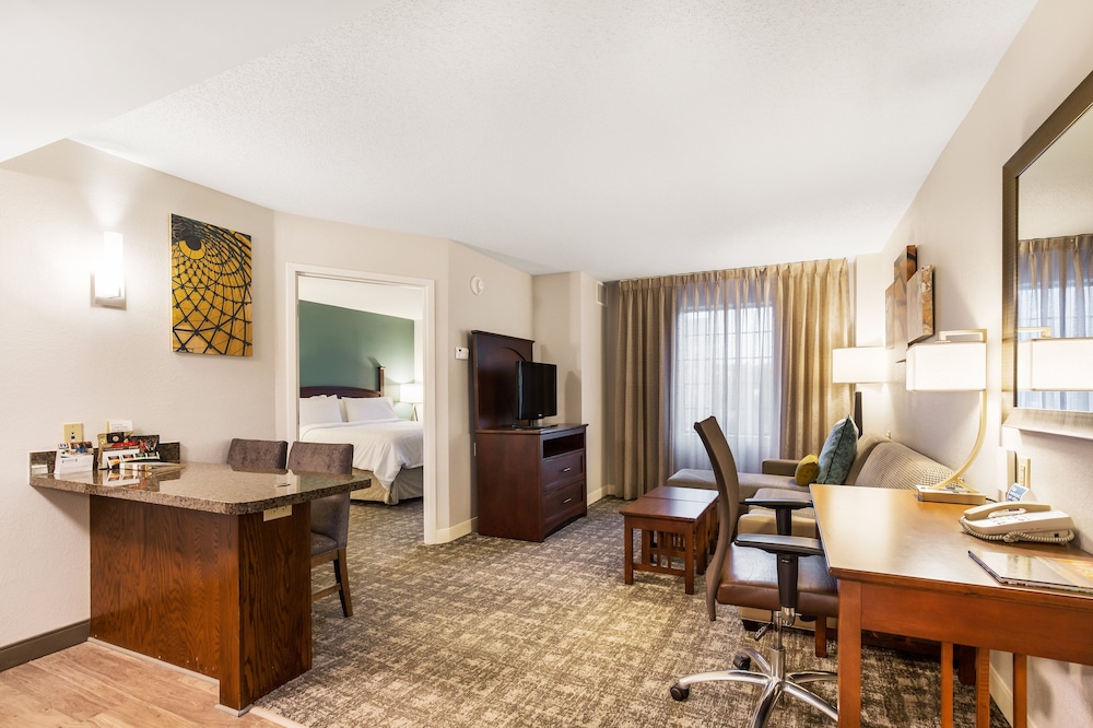 Staybridge Suites Chesapeake - Virginia Beach 60/74