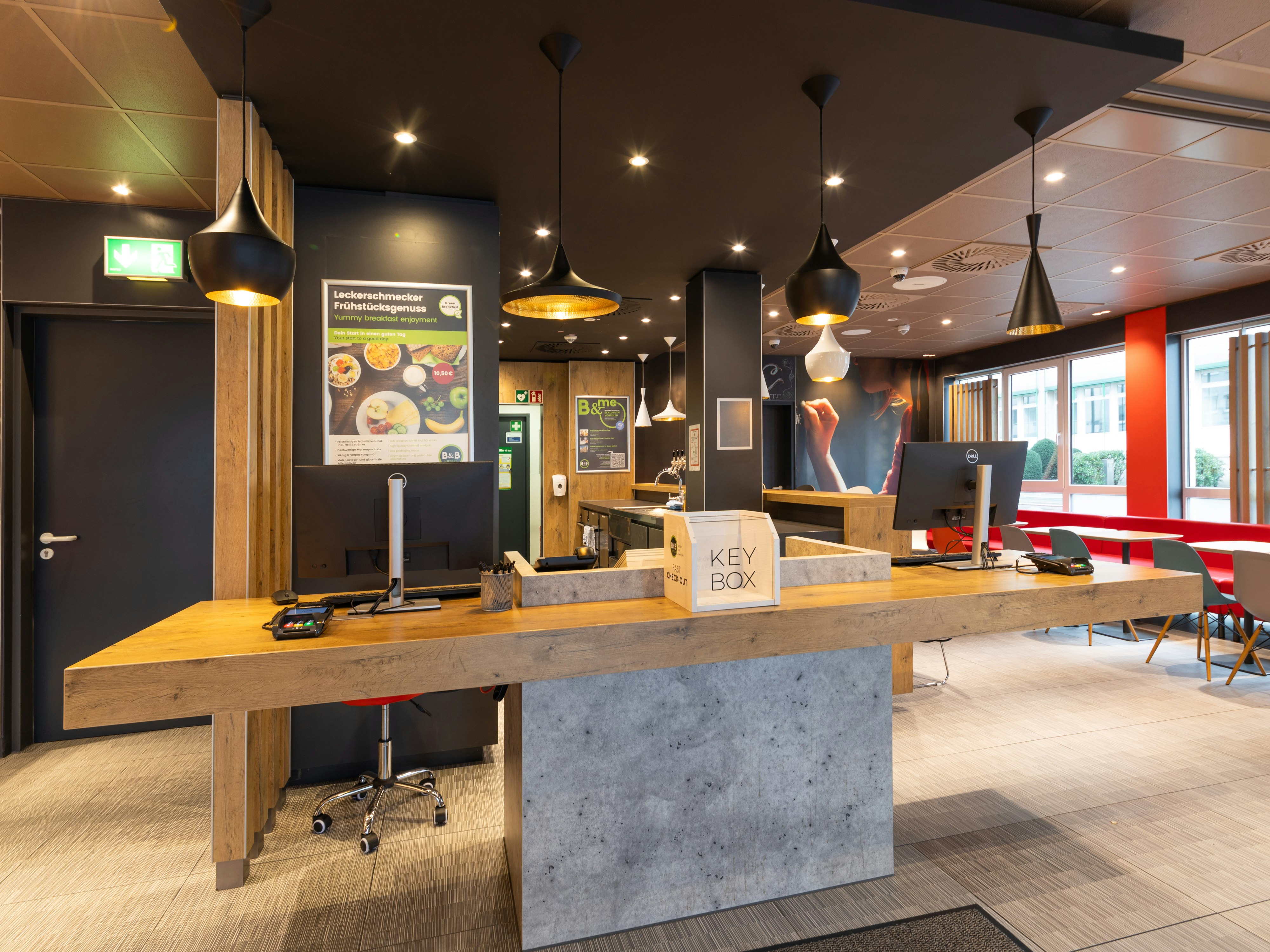 B&B HOTEL Wuppertal-City 2/31