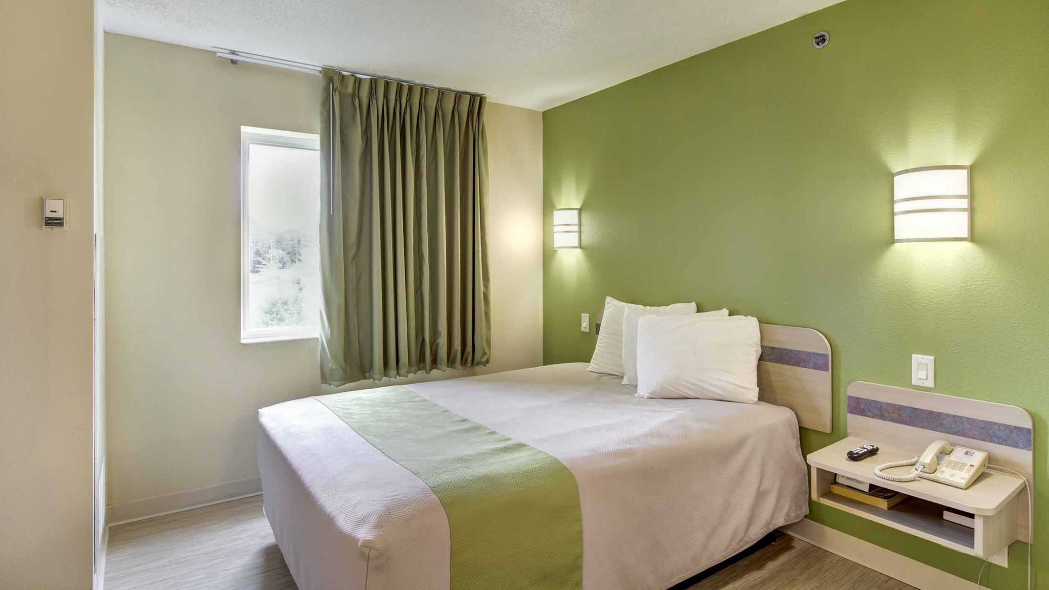 غرفة بسرير كوين، Motel6 Medina, OH - Cleveland 4/6