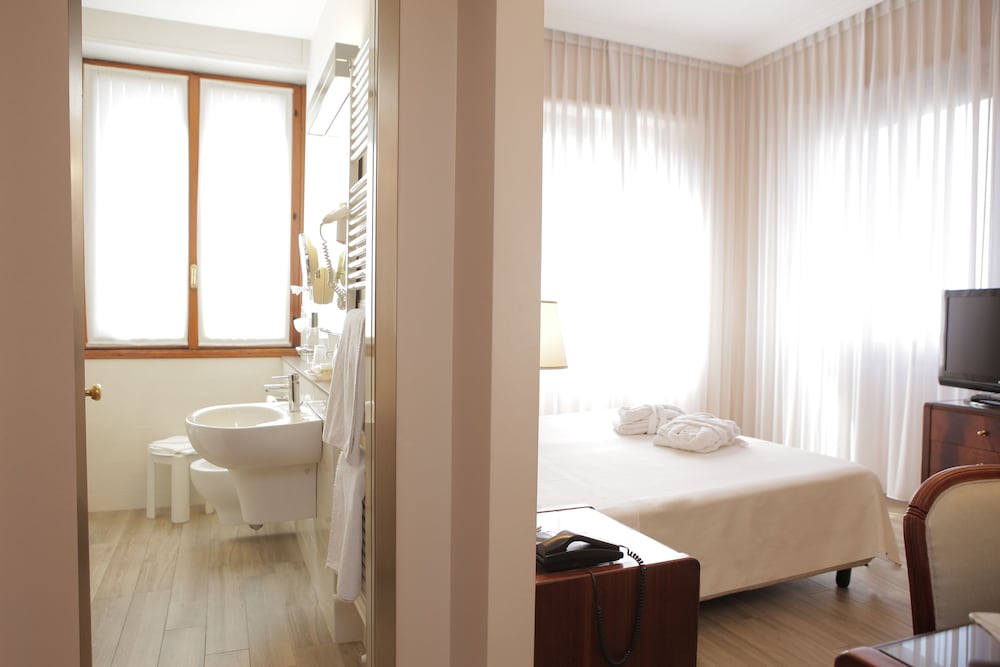 Hotel Bristol Milano 30/69